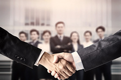 欠款达到何种数额可提起法律诉讼？